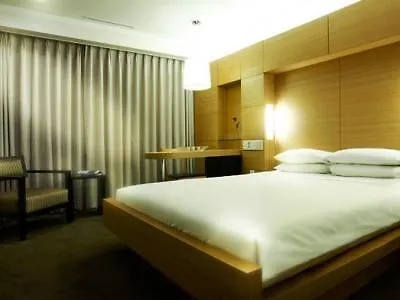 Hotel Green Grass Soul
